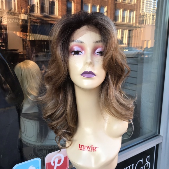 Chicago wig sale ombré blonde brown curly … - Picture 4 of 8